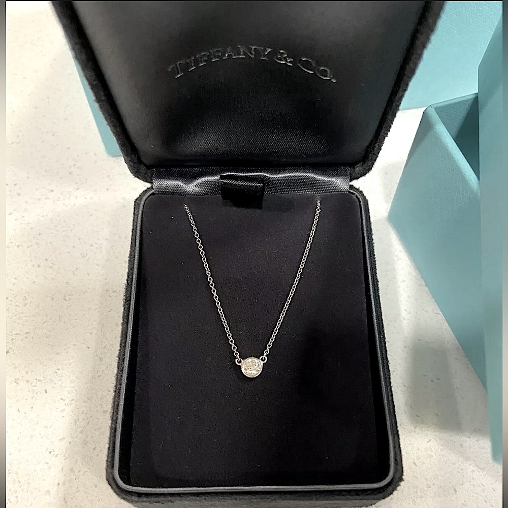 ✨ TIFFANY & Co ✨ Platinum Bezel Set 0.25ct Diamond By The Yard 16in Necklace - Picture 3 of 12